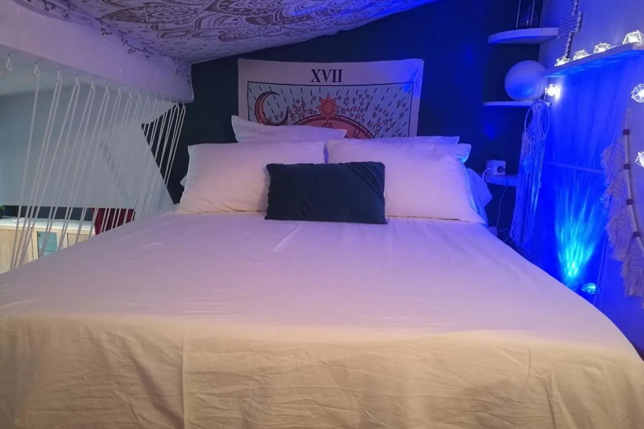 Bright 30 M In The Heart Of The City Apartment Aix-en-Provence France
